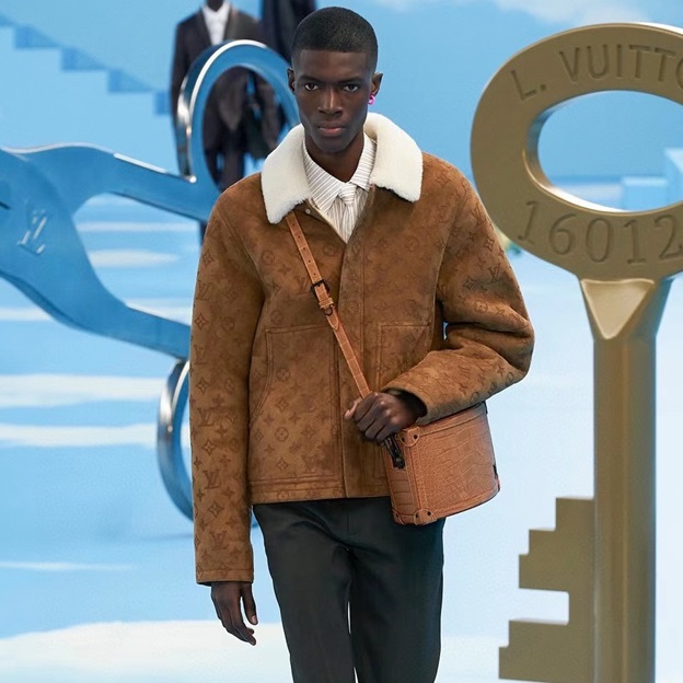 ルイヴィトンメンズキャメルレザージャケットu05302