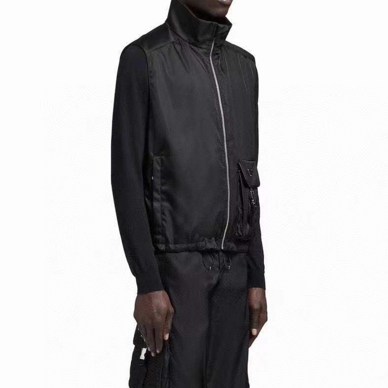 プラダユニセックスブラックダウンベストa02845