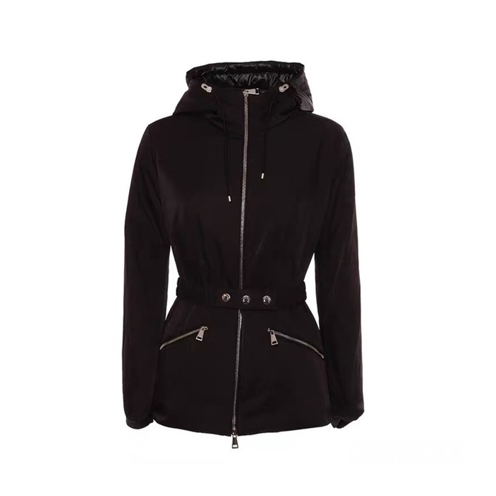 モンクレールレディースダウンブラックパディングc02550