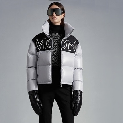 モンクレールレディースダウングレーパディングc02567
