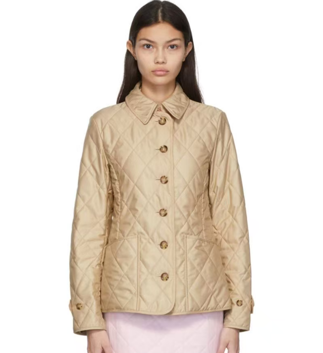 バーバリーレディースベージュダウンジャケットr04571
