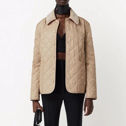 バーバリーレディースベージュダウンジャケットr04590