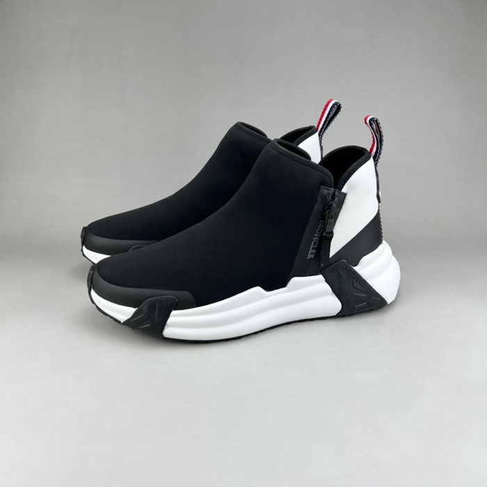 モンクレールメンズブラックスニーカーn03