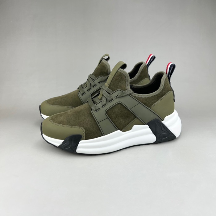 モンクレールメンズカーキスニーカーn05