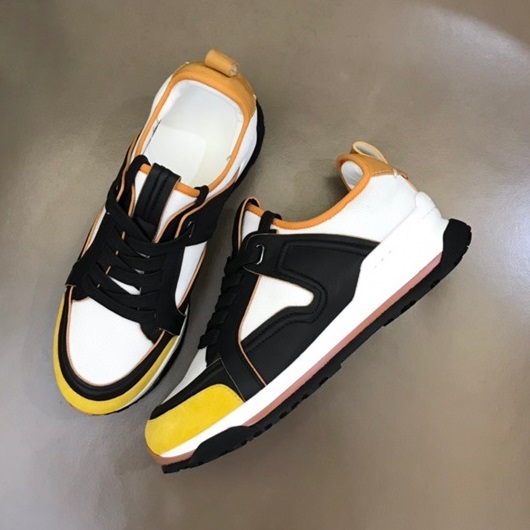 エルメネジルドゼニアメンズブラックスニーカーg0427