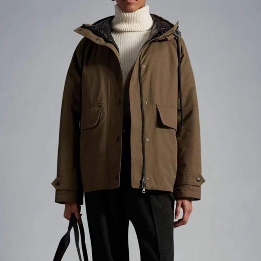 モンクレールメンズグースダウンカーキパディングo15