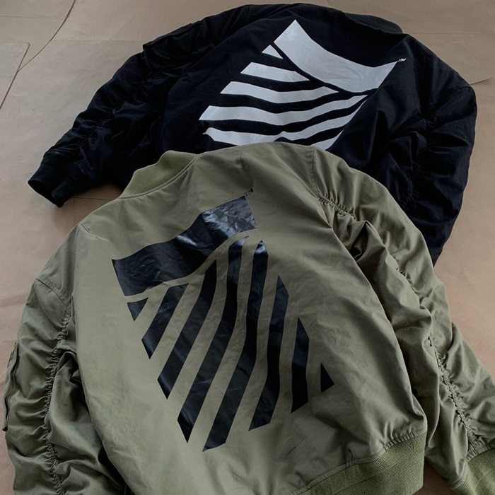 オフホワイトメンズダウンジャケットf0882