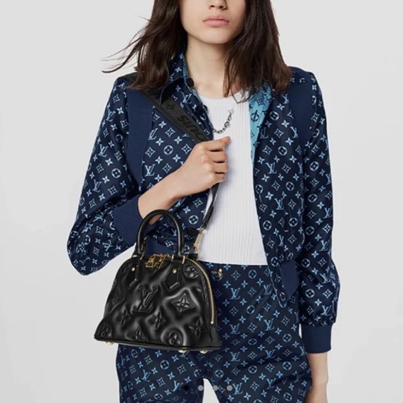 ルイヴィトンレディースブラックアルマv56