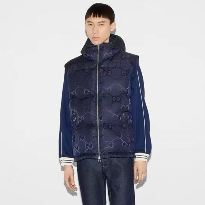 グッチメンズダウンベストc59