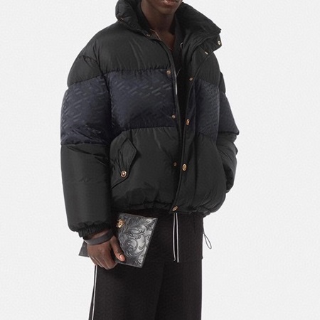 ヴェルサーチェメンズグースダウンブラックパディングe01