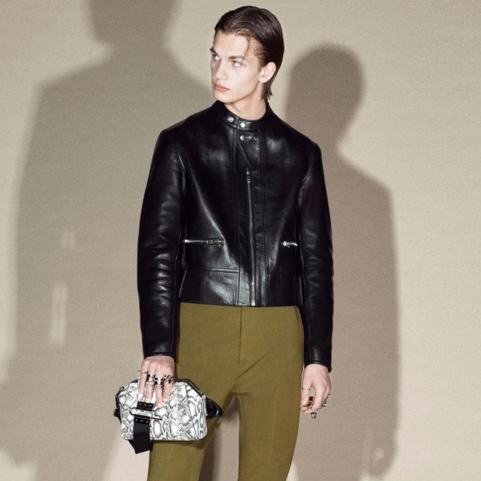 ジバンシィメンズトレンディブラックジャケットv0929