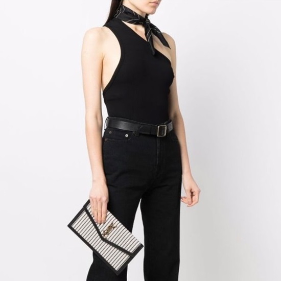 サンローランレディースブラッククラッチバッグl270