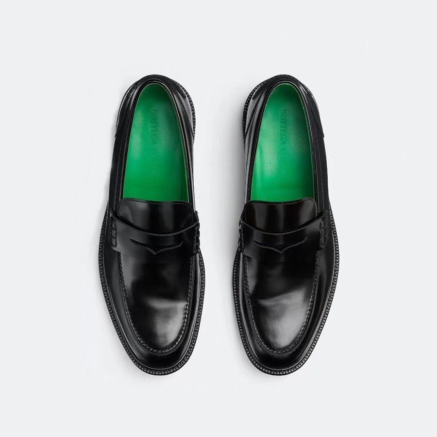 ボッテガヴェネタメンズブラックローファーv09