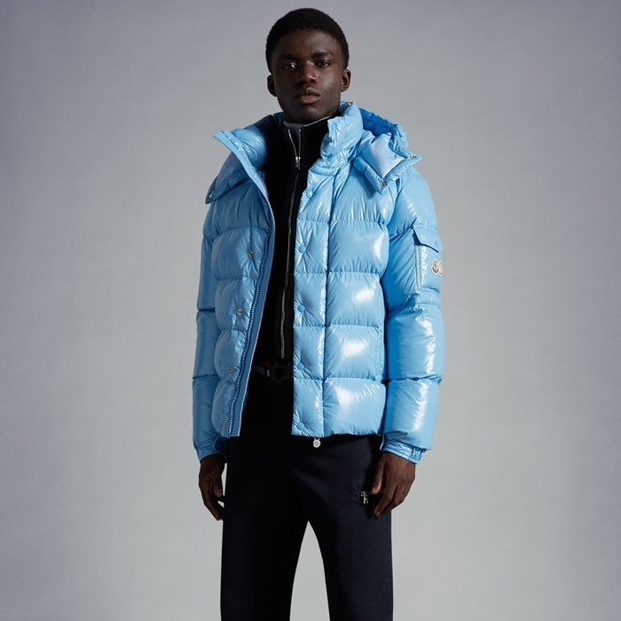 モンクレールメンズダウンブルーパディングo48