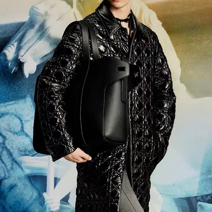 ディオールメンズブラックロングジャケットi57