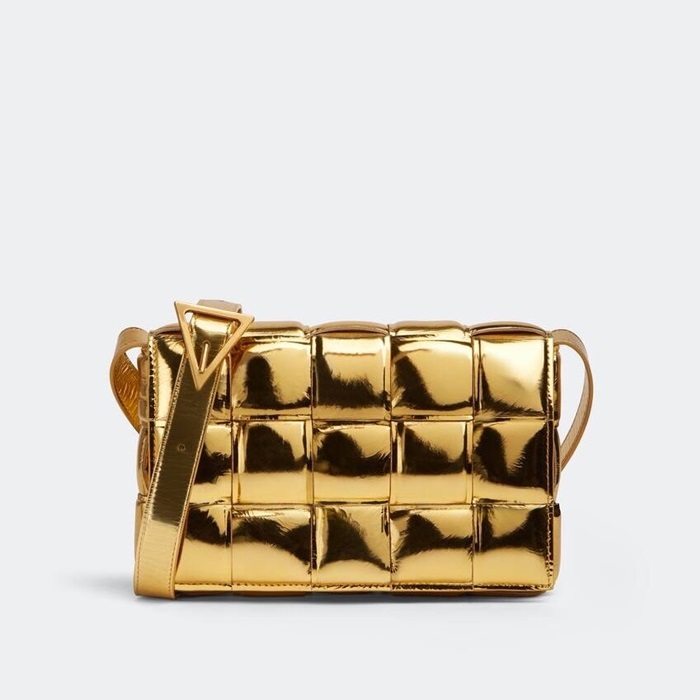 ボッテガヴェネタユニセックスゴールドカセットバッグo24