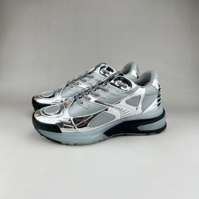 ジバンシィメンズシルバースニーカーv0942
