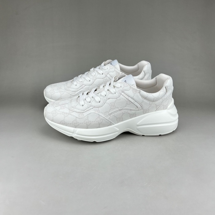 グッチユニセックスホワイトシュプリームu101