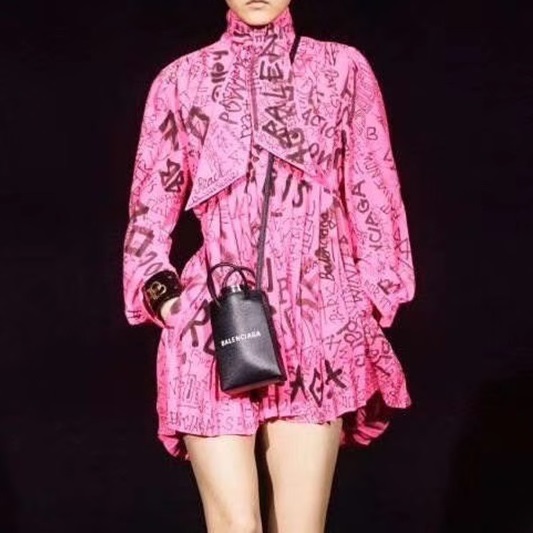 バレンシアガレディースブラックフォンバッグa54