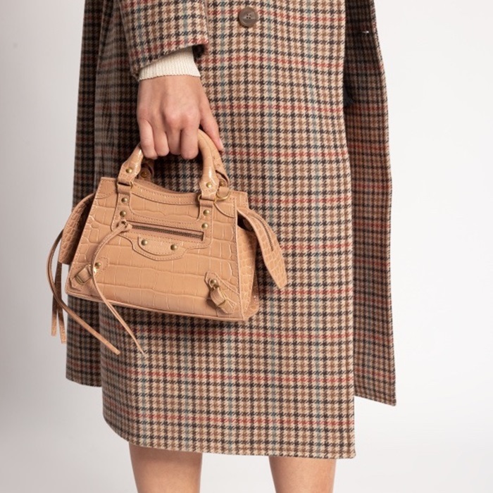 バレンシアガレディースベージュトートバッグa65