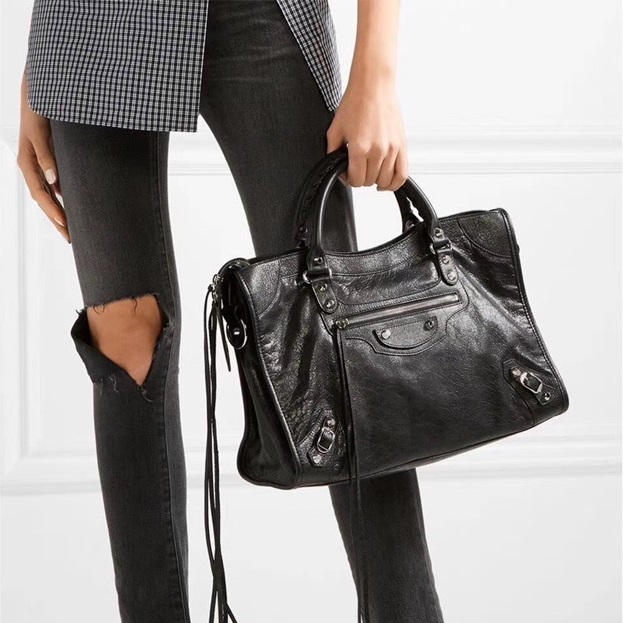 バレンシアガレディースブラックトートバッグa68