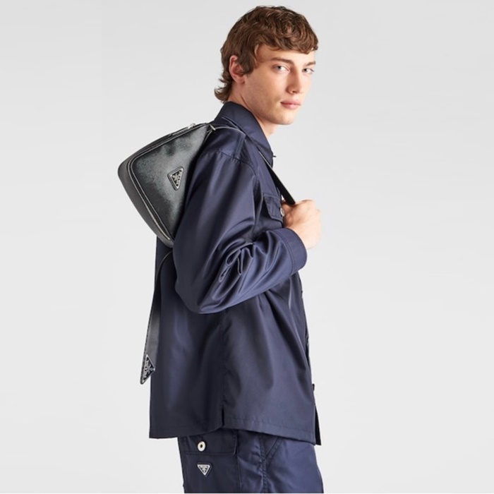 プラダメンズブラックスリングバッグr56