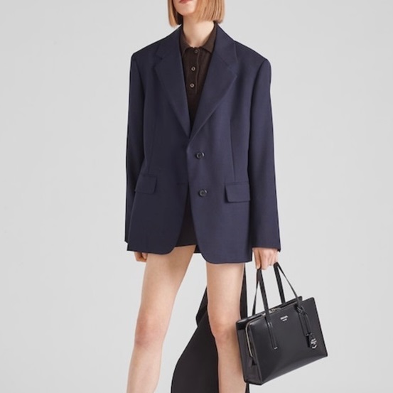 プラダレディースブラックトートバッグr84