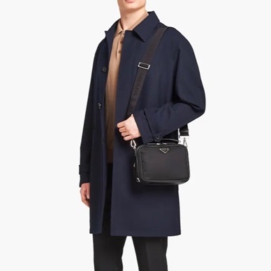 プラダメンズブラッククロスバッグr125