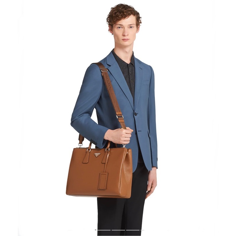 プラダメンズキャメルブリーフケースr148