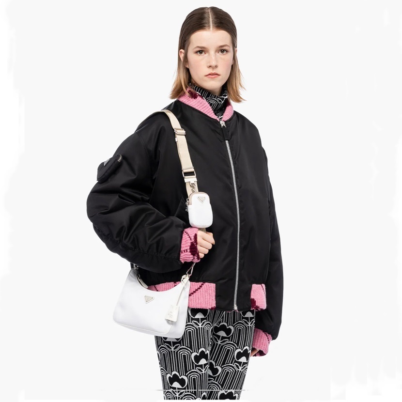 プラダレディースホワイトハボバッグr214