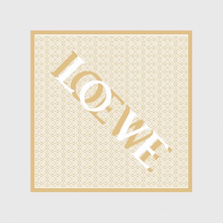 ロエベメンズベージュニットe679