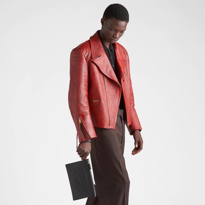 プラダメンズブラッククラッチバッグr255