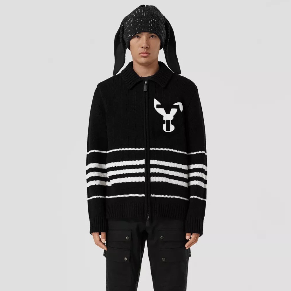 トムブラウンメンズブラックジップアップニットh23