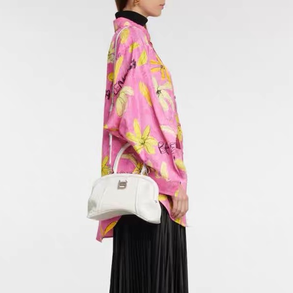 バレンシアガレディースホワイトクロスバッグa93