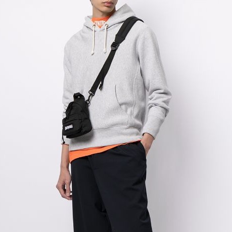 バレンシアガメンズブラッククロスバッグa105