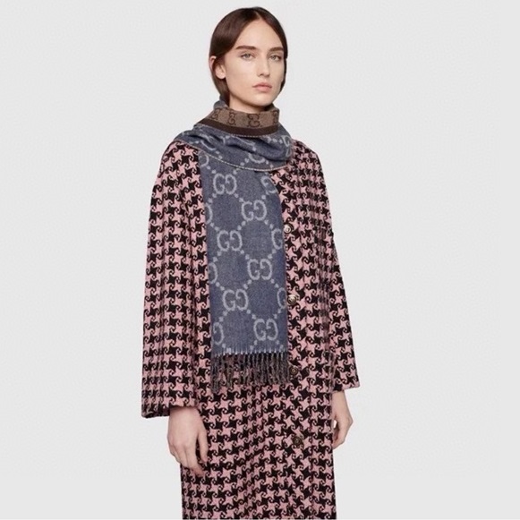 グッチレディースブルーマフラーu124