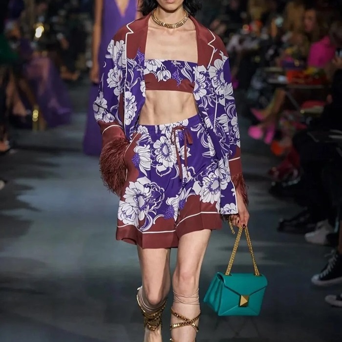 ヴァレンティノレディースグリーンショルダーバッグl324