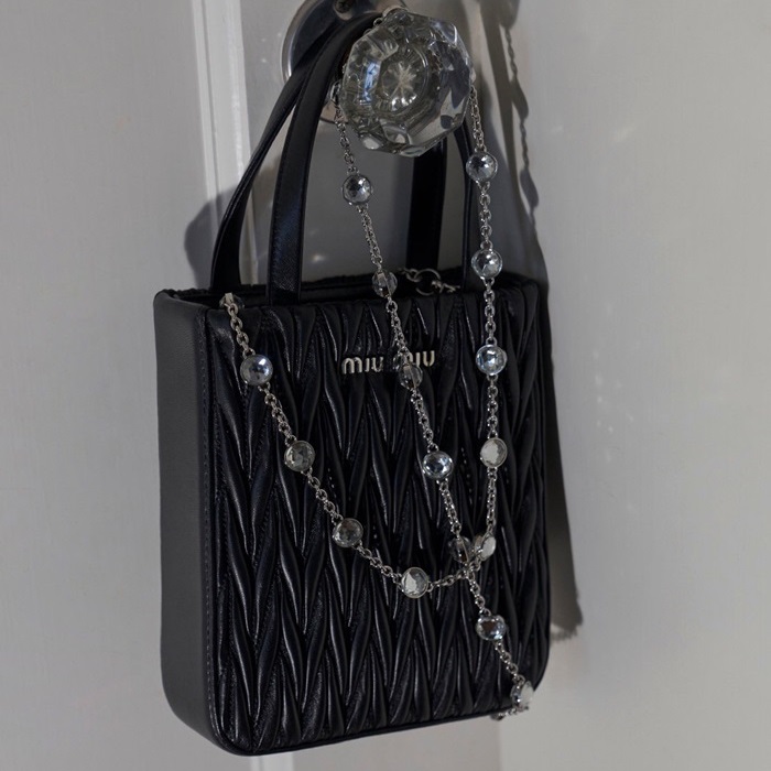 ミュウミュウレディースブラックハンドバッグu273