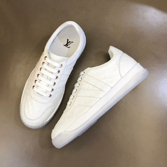 ルイヴィトンメンズグリーンスニーカーv400