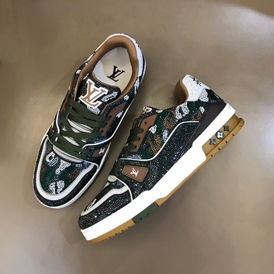 ルイヴィトンメンズブラックスニーカーv403