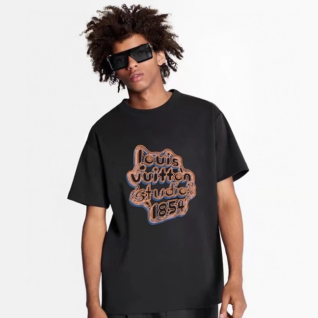 ルイヴィトンメンズブラッククルーネック半袖Tシャツv429