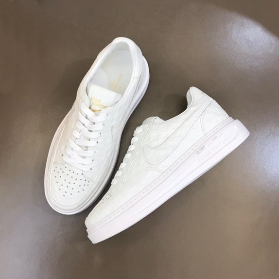 ルイヴィトンメンズホワイトスニーカーv459