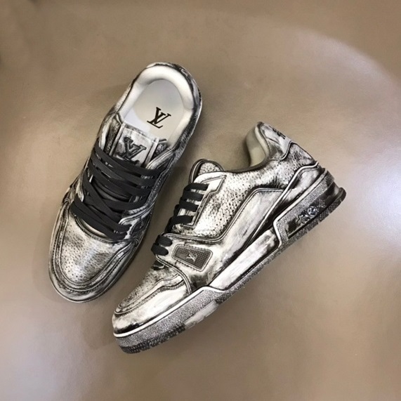 ルイヴィトンユニセックスブラックスニーカーv464