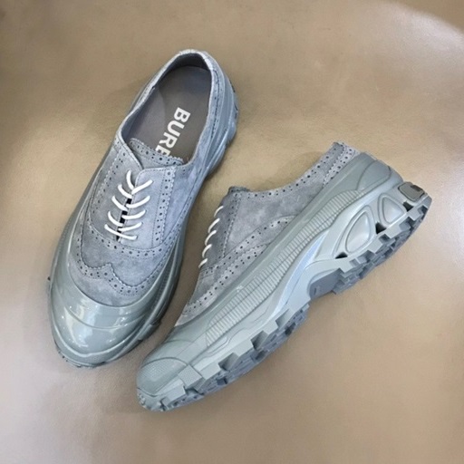 バーバリーメンズグレースニーカーu96