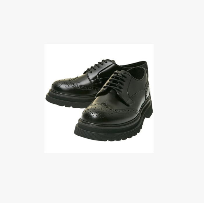 プラダメンズブラックストラップローファーs302