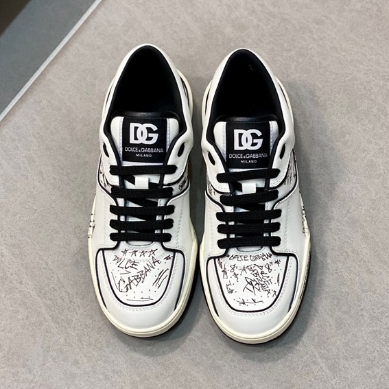 ドルチェ＆ガッバーナメンズブラックスニーカーl427