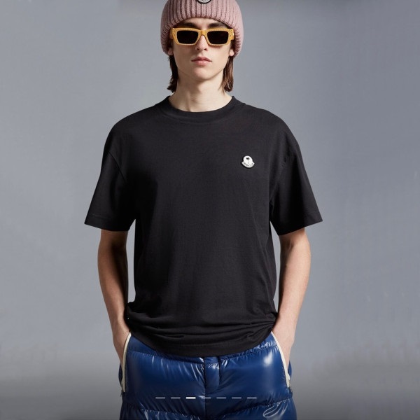 モンクレールメンズ半袖Tシャツo95