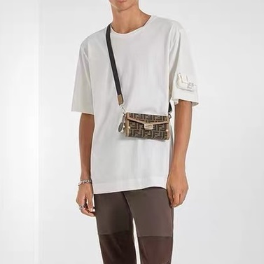 ェンディメンズホワイトクルーネック半袖Tシャツe71