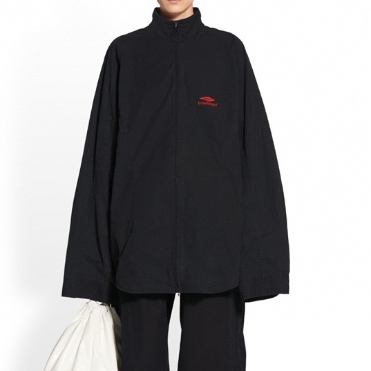 バレンシアガユニセックスブラックジャケットa192