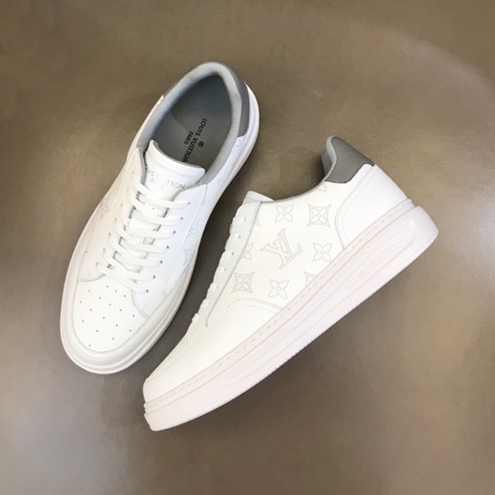 ルイヴィトンメンズグレータブスニーカーv616